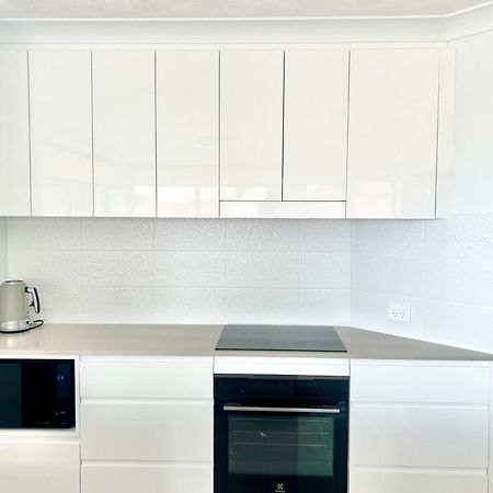 Wharf Boutique Apartments Gold Coast Exterior photo