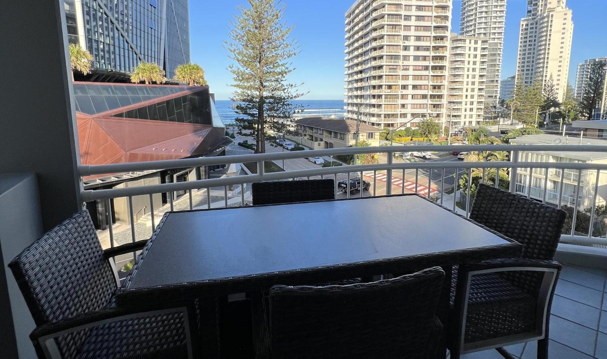 Wharf Boutique Apartments Gold Coast Exterior photo