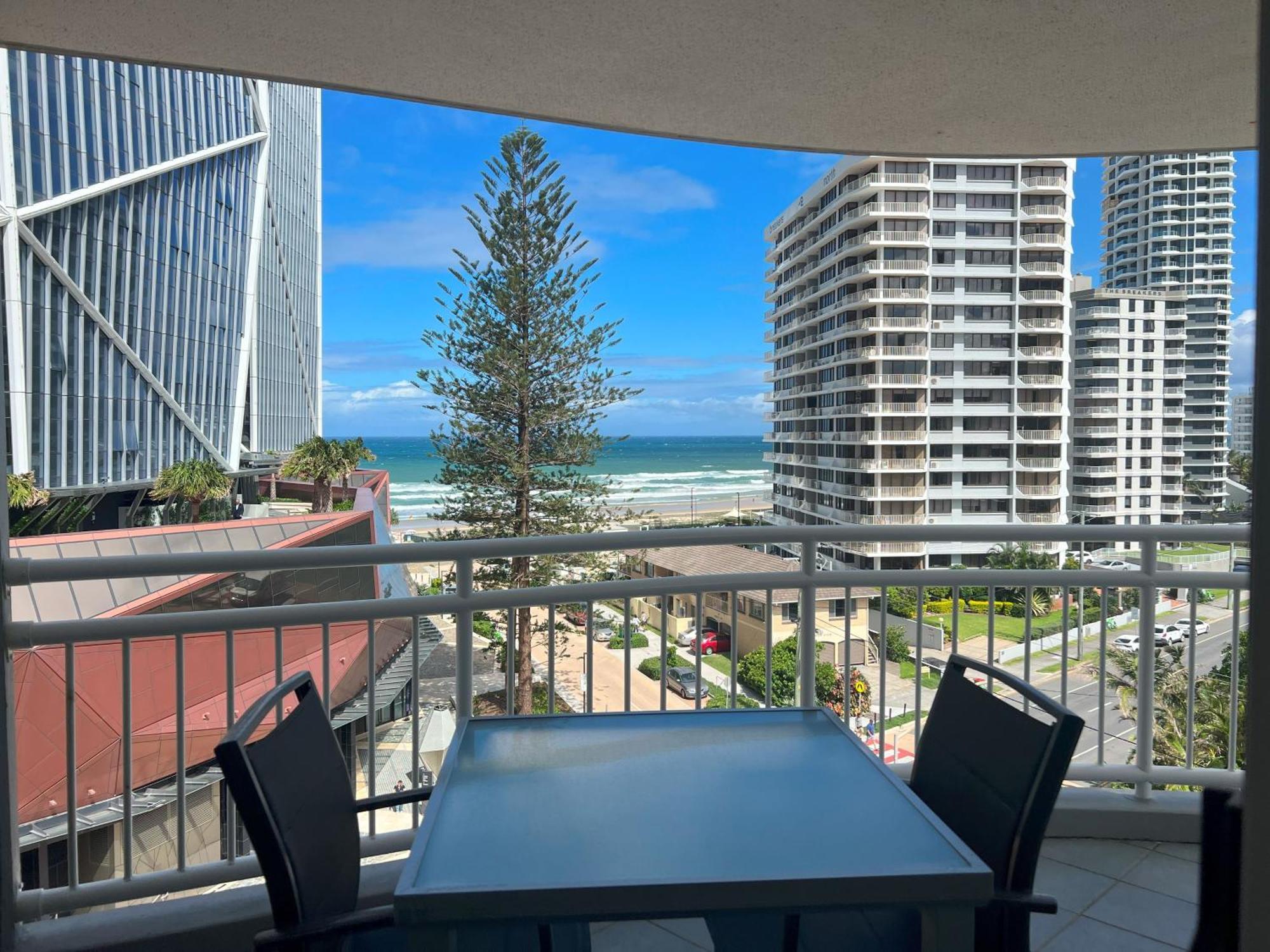 Wharf Boutique Apartments Gold Coast Exterior photo